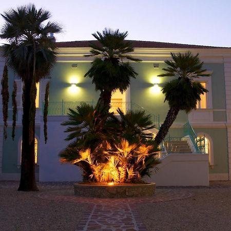 Villa Arlini Пинето Экстерьер фото