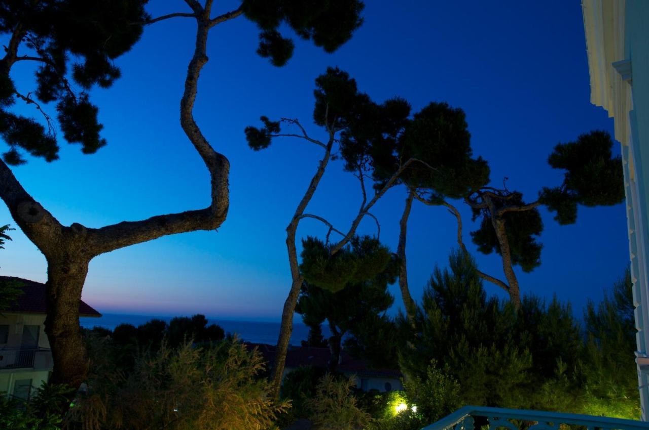 Villa Arlini Пинето Экстерьер фото