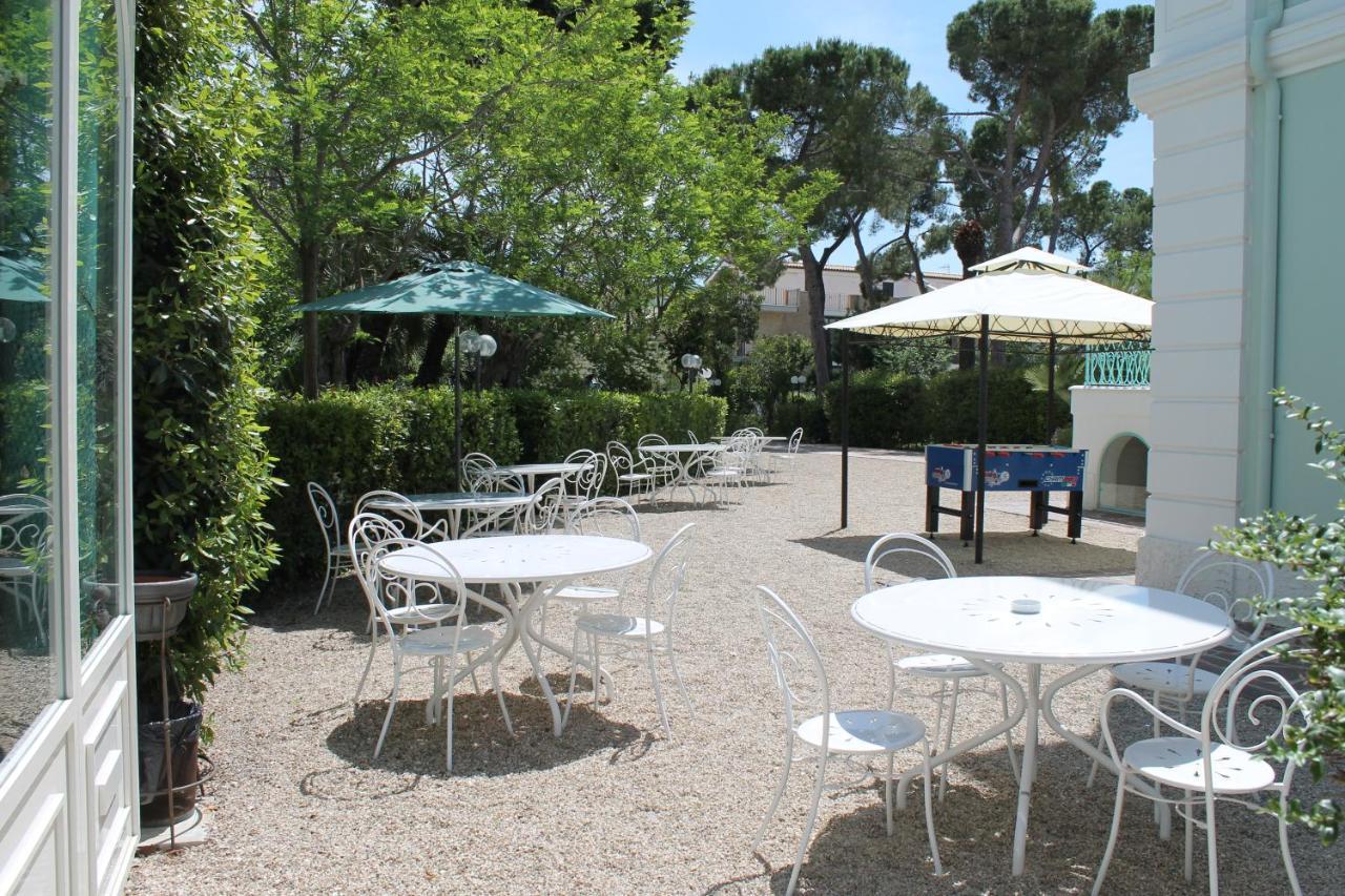 Villa Arlini Пинето Экстерьер фото